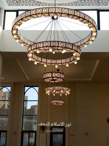Modern Mosque Chandeliers with Laser Cutting Technology At Noor Al-Islam Chandelier Factory, we keep pace with architectural developments in mosque design and lighting by offering modern Islamic chandeliers that utilize laser cutting technology to ensure the highest level of precision, beauty, and geometric harmony.