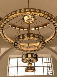 Modern mosque chandeliers using laser cutting technology