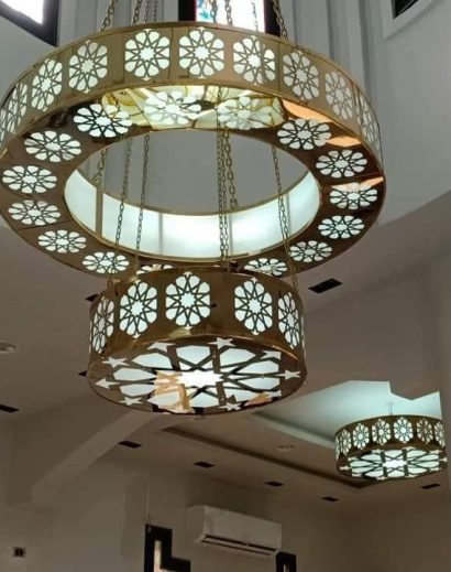 Modern mosque chandelier, 200cm in size, with an Islamic design.